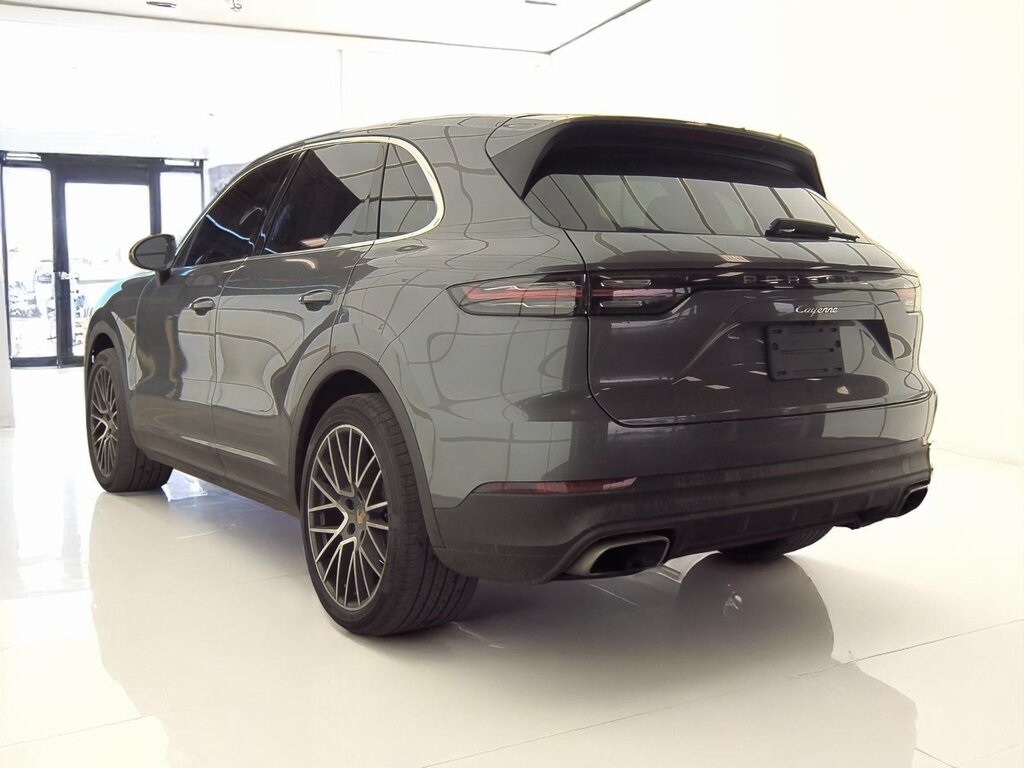 2020 Porsche Cayenne Base photo 4