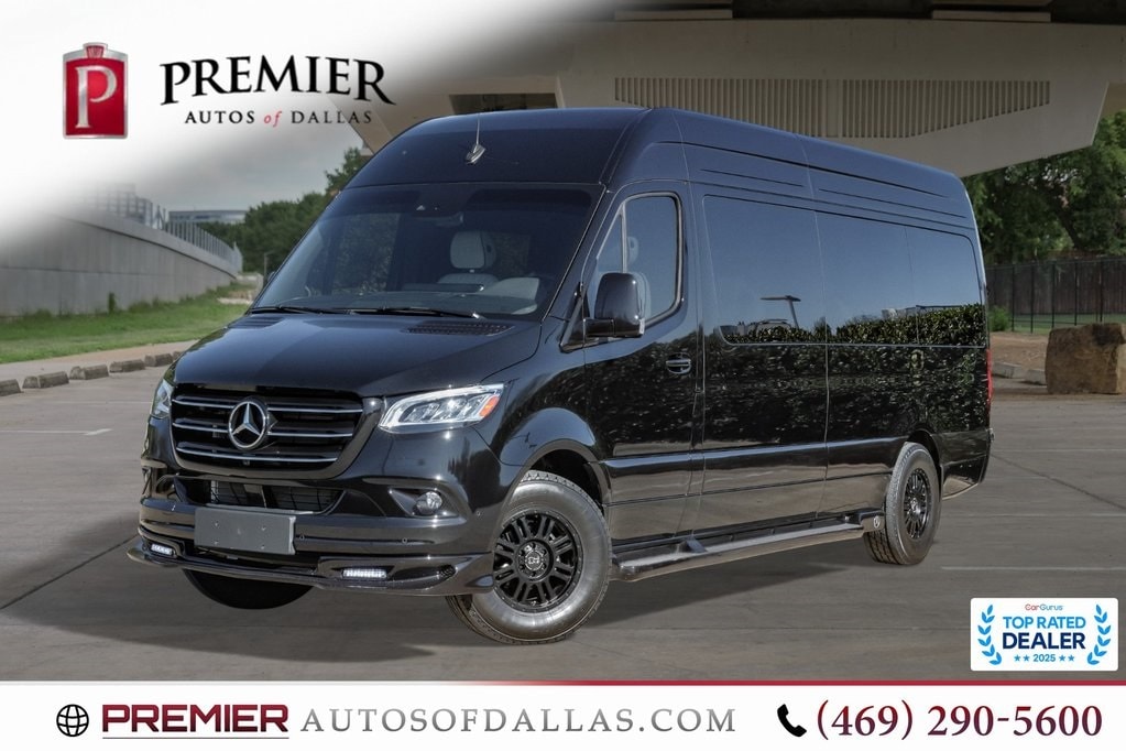 2024 Mercedes-Benz Sprinter Cargo Van Base's photo