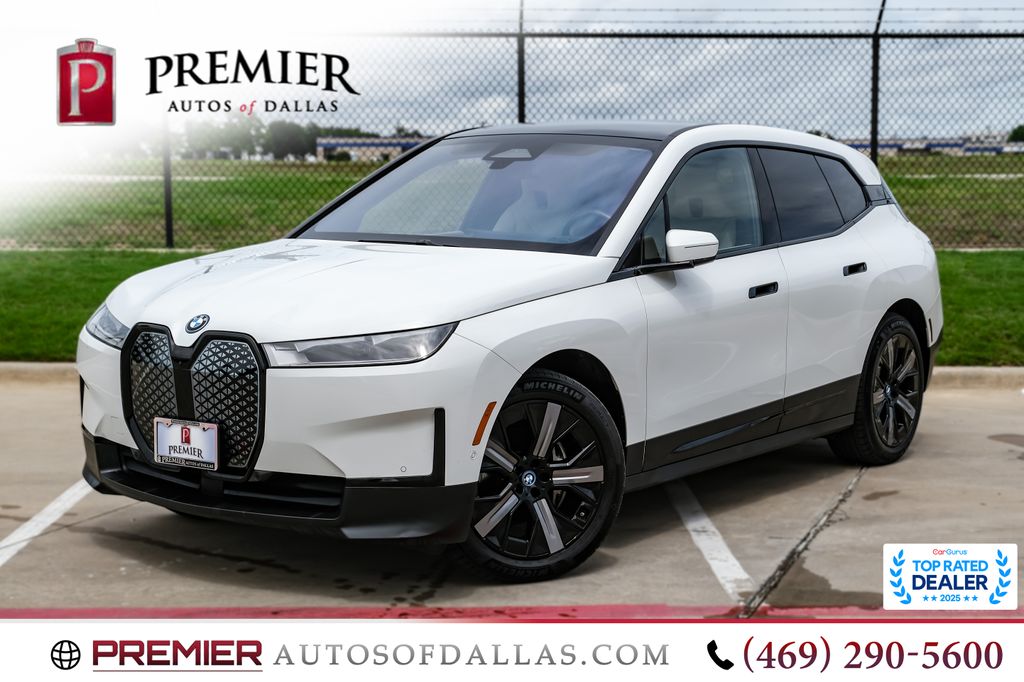 2024 BMW iX xDrive50's photo