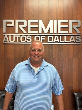 Staff member Garry Miars from ID_85cf7c0f281c