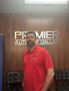 Staff member Marcus Procter from ID_90dbd5fb6619