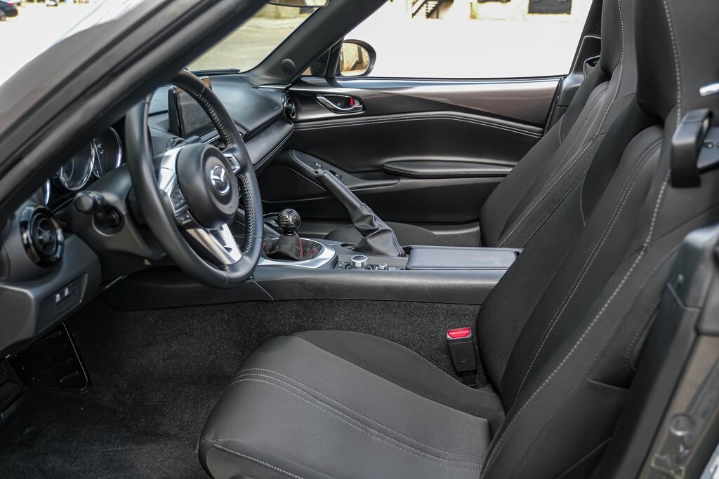 2021 Mazda MX-5 Miata RF Miata photo 3