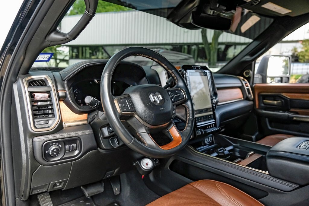 2023 Ram 2500 Longhorn photo 2