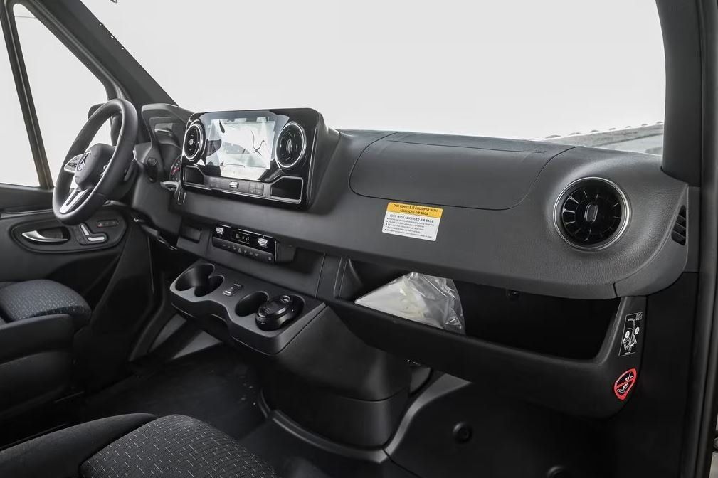 2022 Mercedes-Benz Sprinter Cargo Van Base - Photo 11