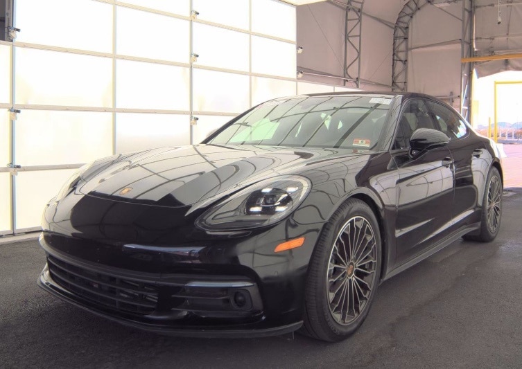 2018 Porsche Panamera 4