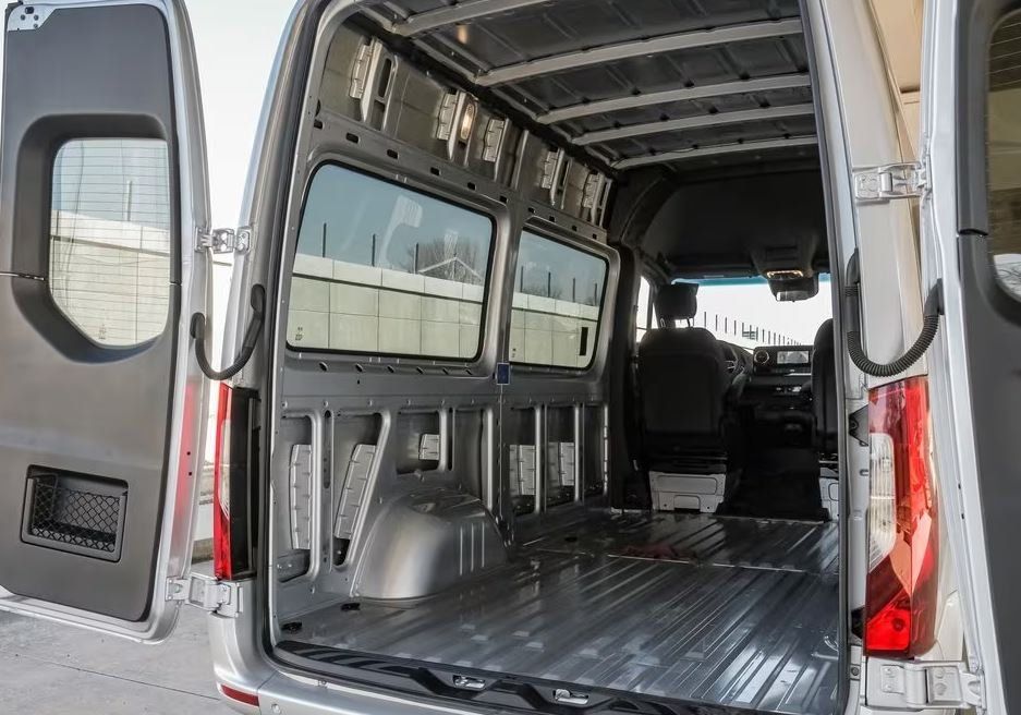 2022 Mercedes-Benz Sprinter Cargo Van Base - Photo 21