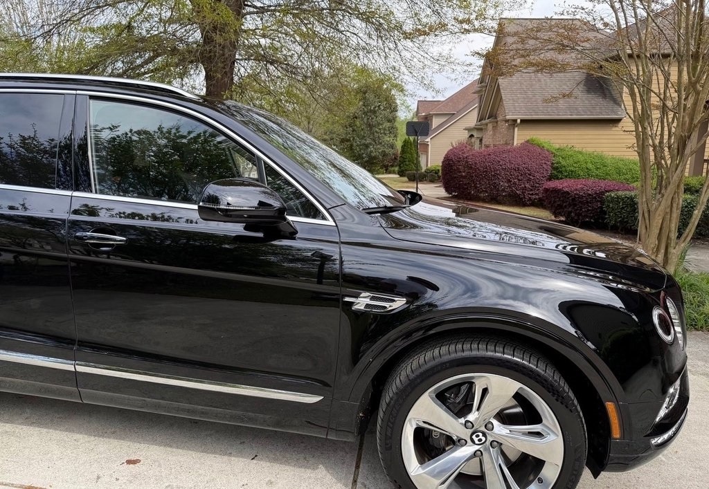 2017 Bentley Bentayga Base's photo