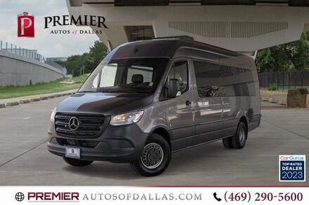 2022 Mercedes-Benz Sprinter 4500 Passenger Extended Limousine Rear-Wheel Drive