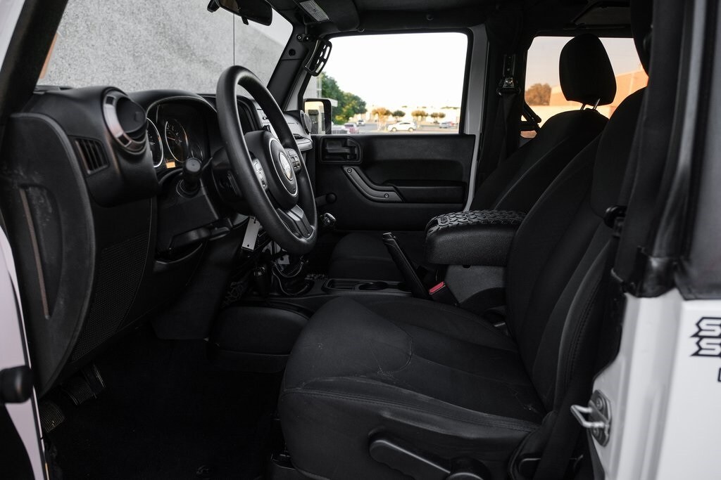 2018 Jeep Wrangler Sport photo 2