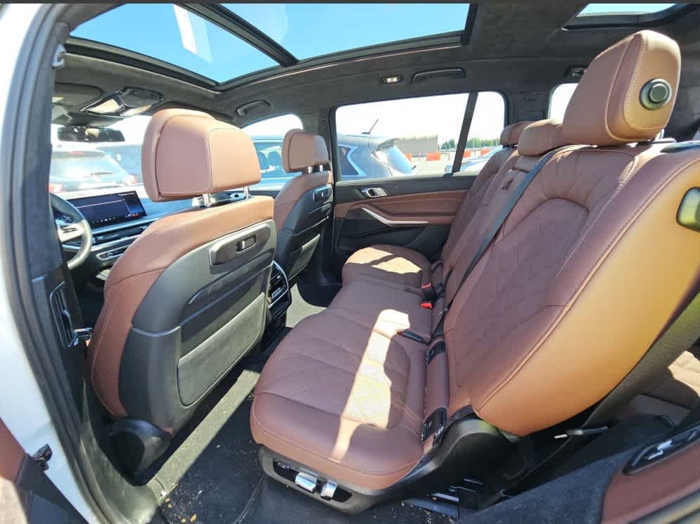 2026 BMW X7 40i - Photo 3