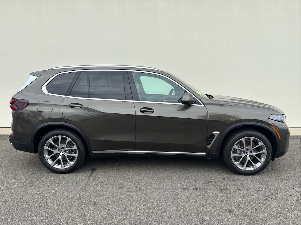 New 2026 BMW X5 xDrive40i SUV