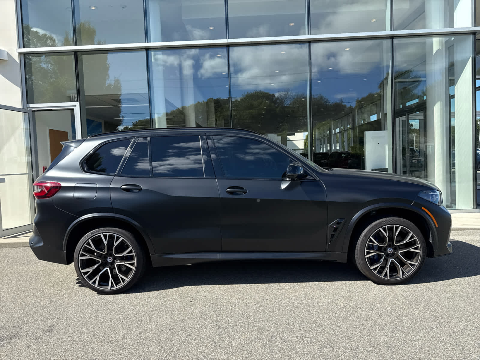2023 Bmw X5 M photo 3