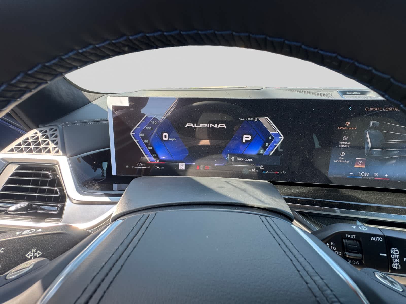 2026 BMW X7 ALPINA XB7 - Photo 12
