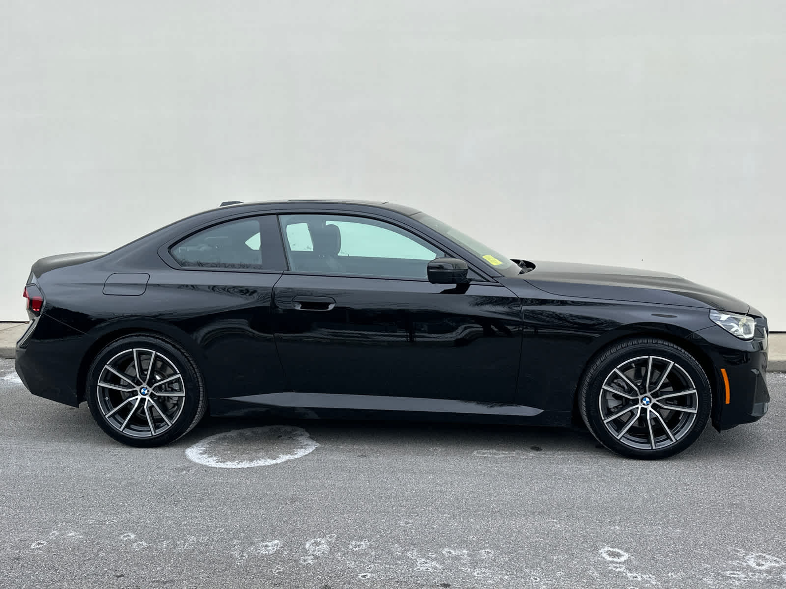 2024 Bmw 230i xDrive Coupe photo 3