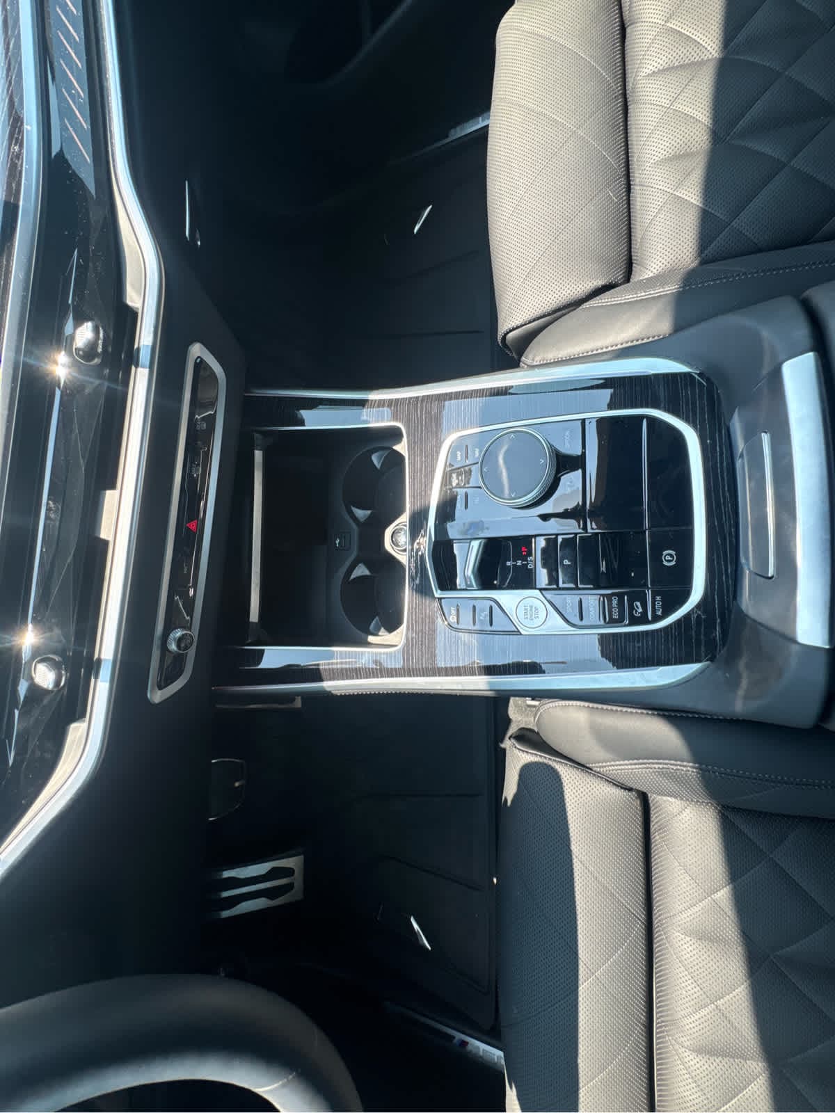 2026 BMW X5 M60i - Photo 18
