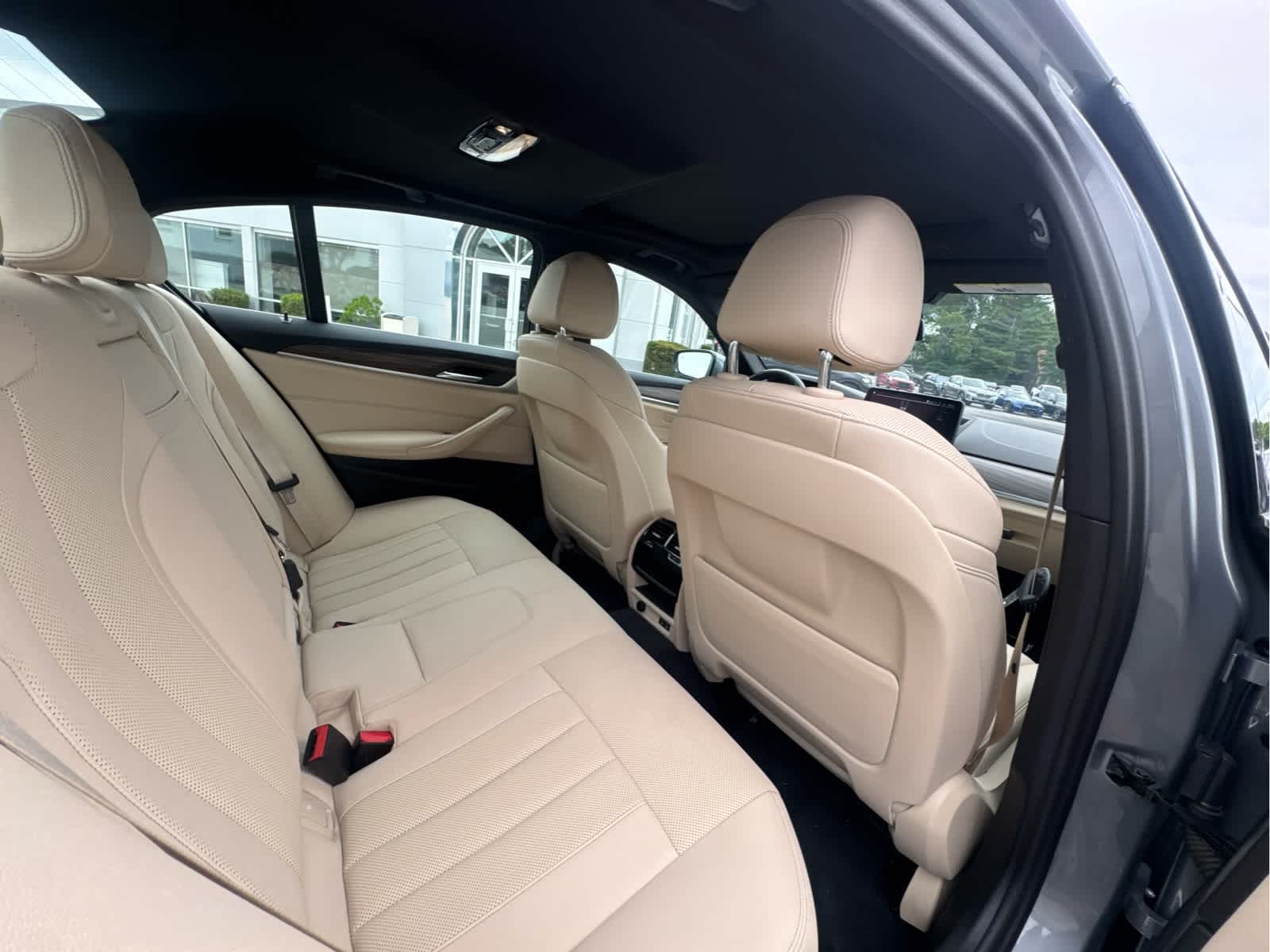 2023 BMW 5 Series 530i - Photo 23
