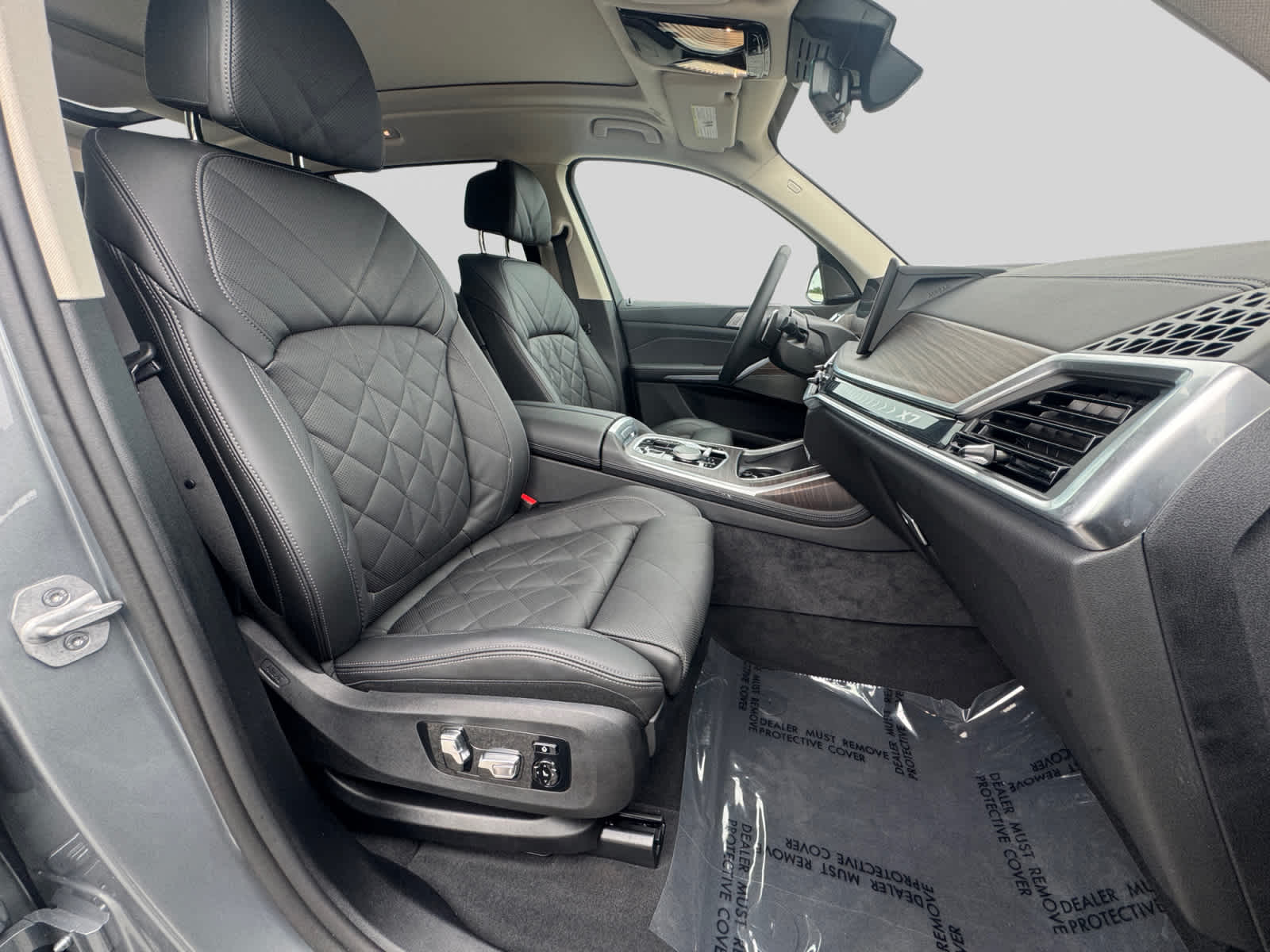2026 BMW X7 40i - Photo 20