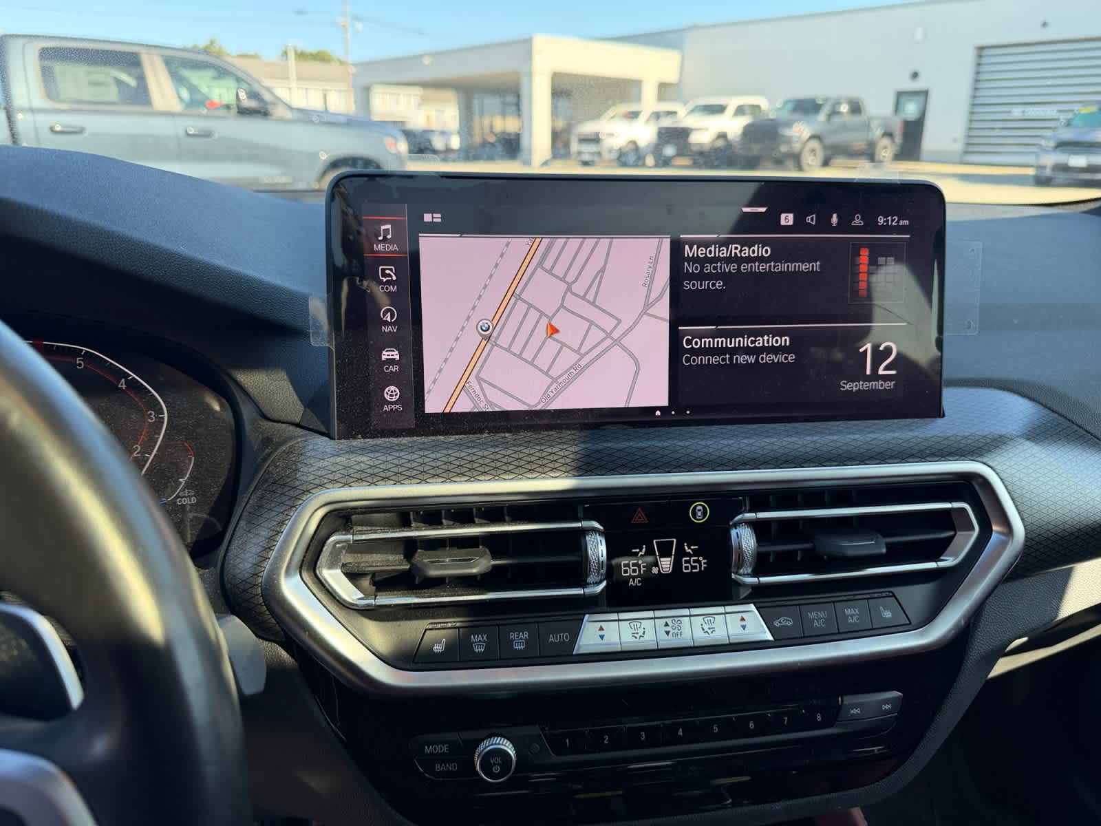 2024 BMW X4 30i - Photo 12
