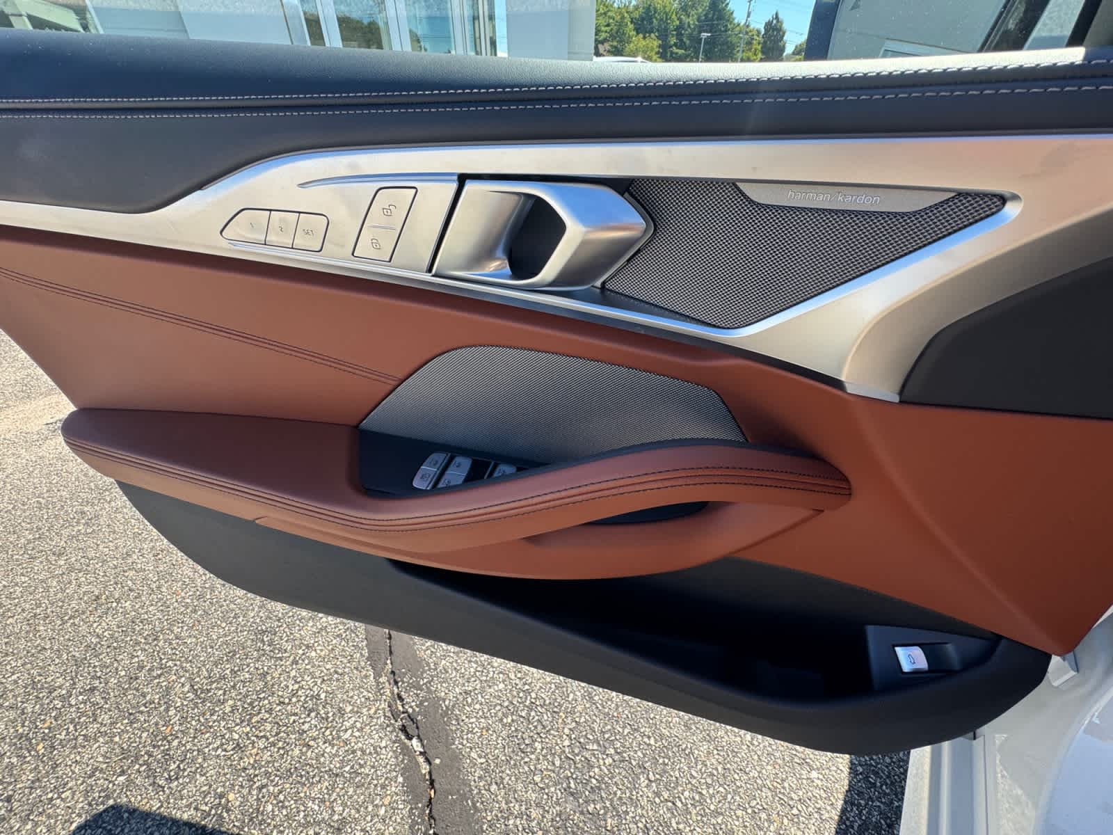 2026 BMW 8 Series 840i - Photo 21