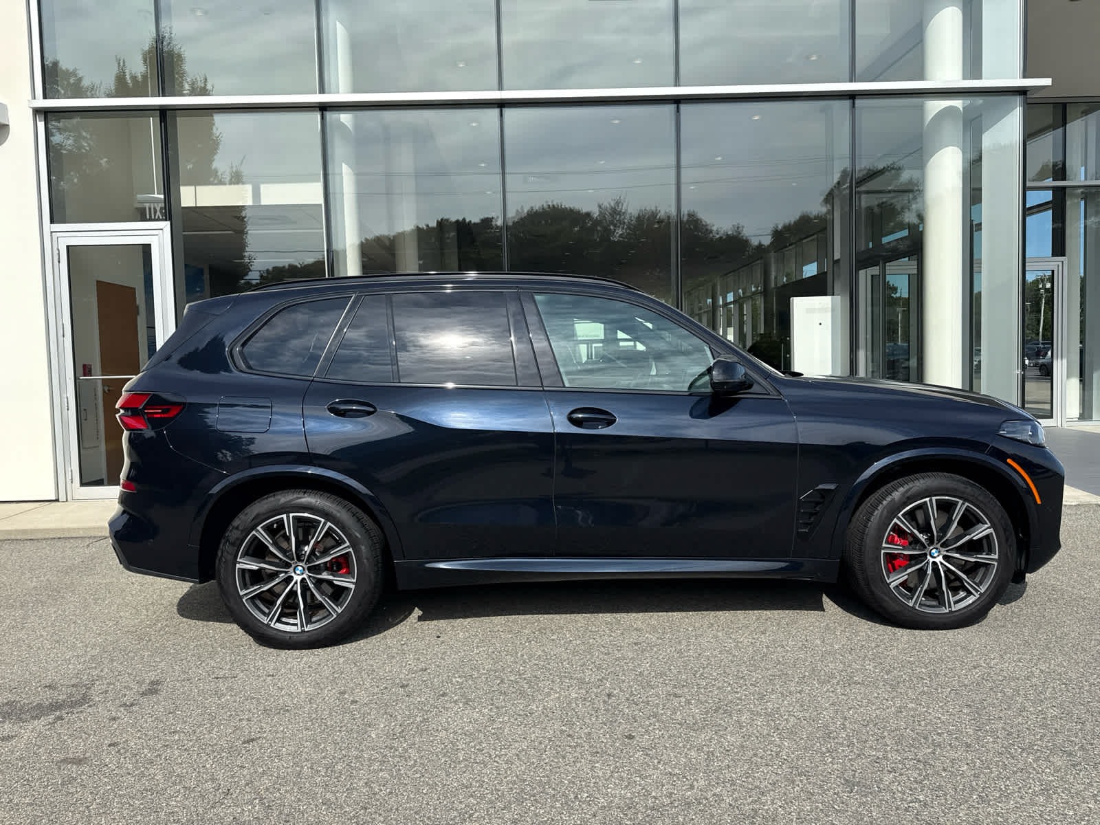 2024 Bmw X5 M60i photo 3