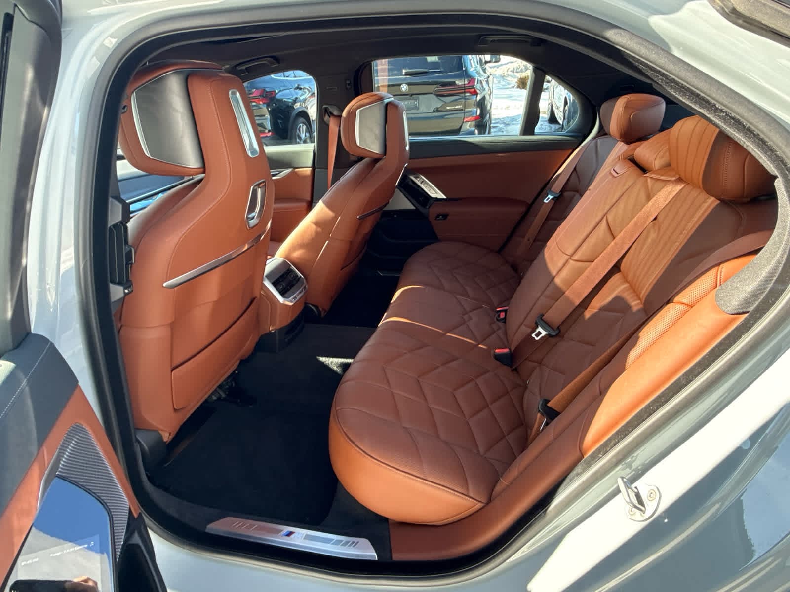 2025 BMW 7 Series 760i - Photo 14