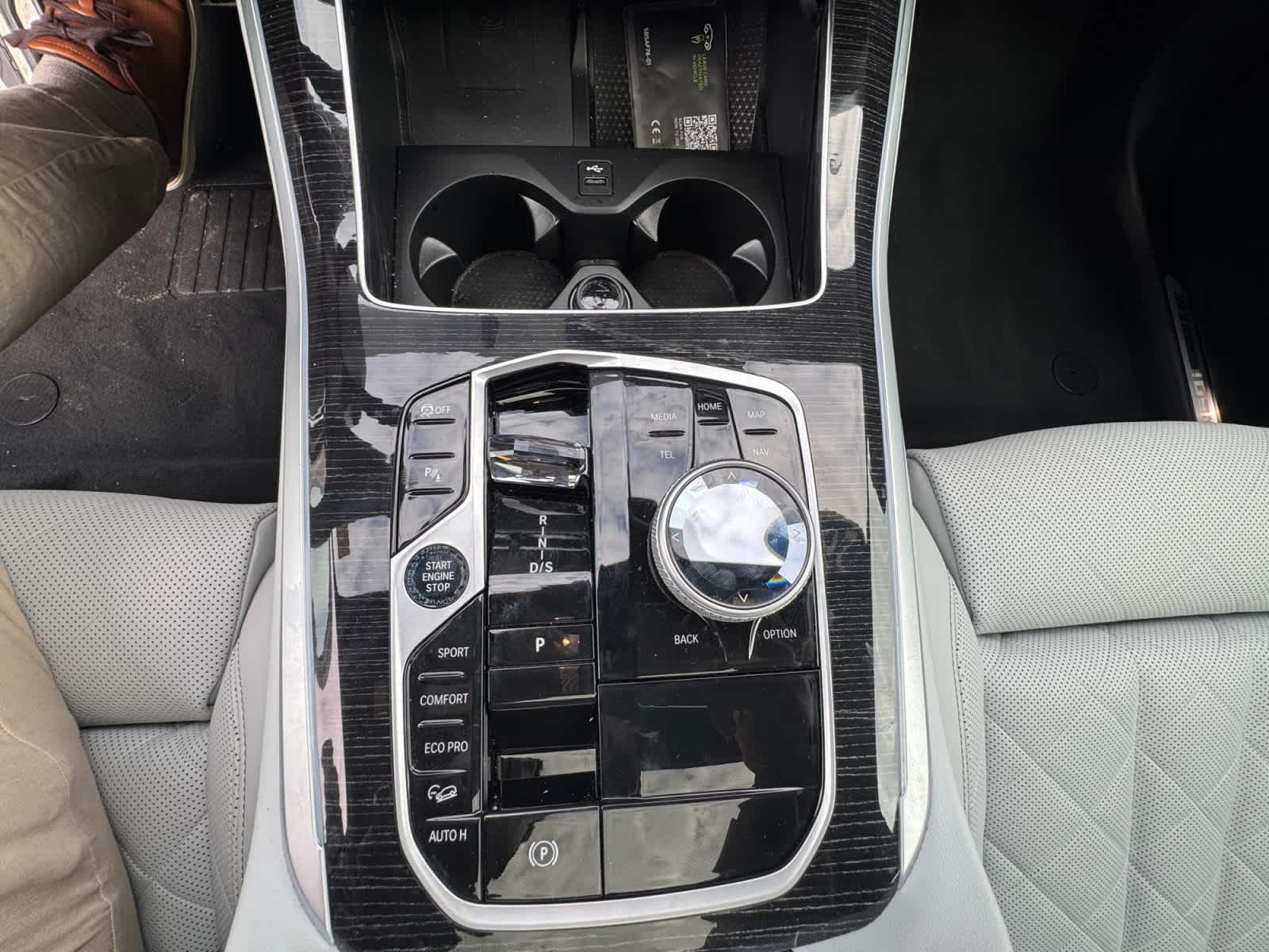2026 BMW X5 M60i - Photo 24