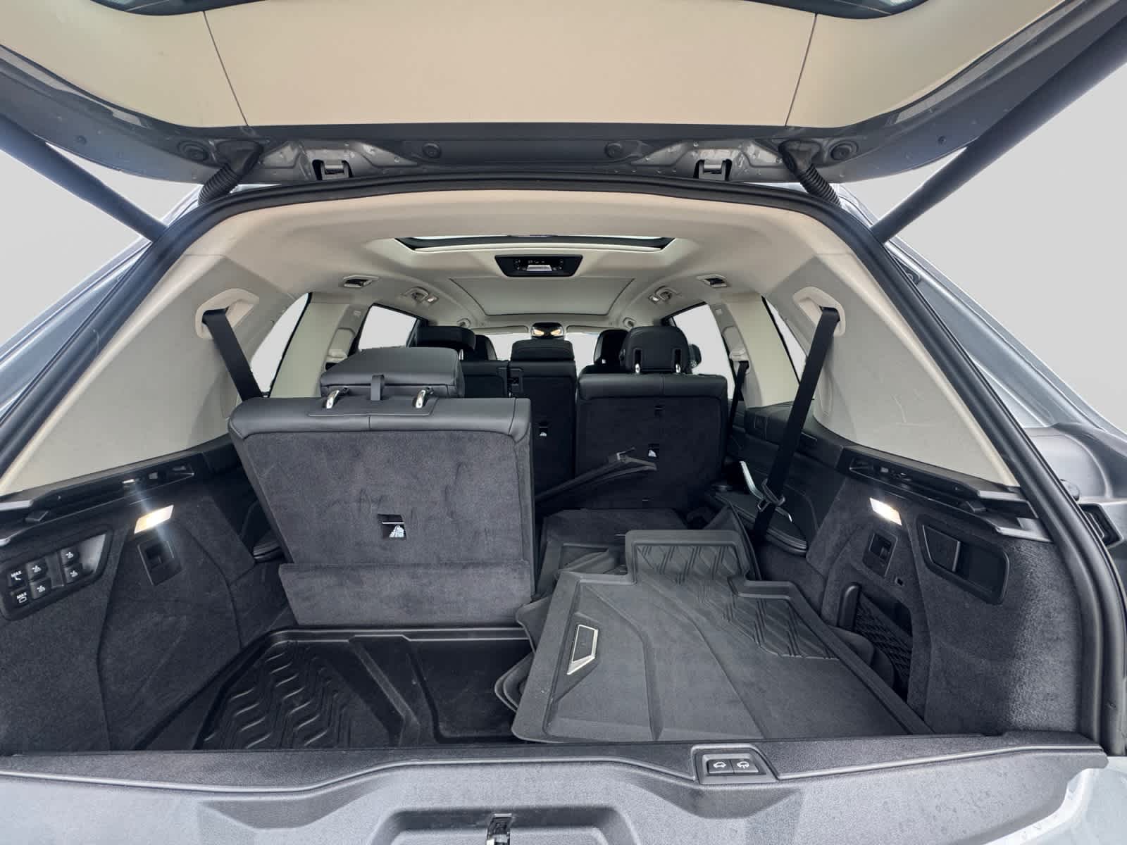 2026 BMW X7 40i - Photo 21