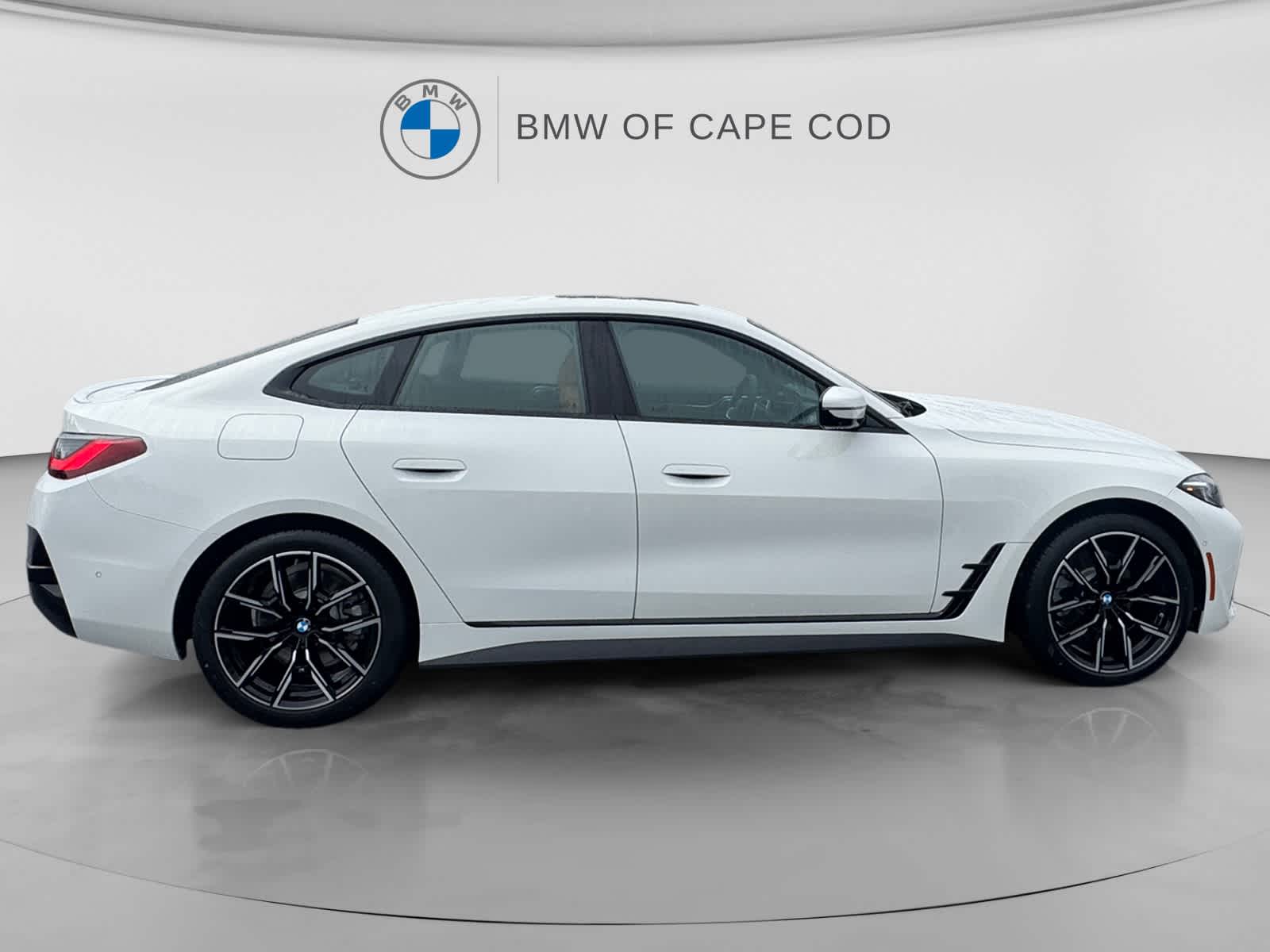 2026 BMW 4 Series 430i - Photo 8