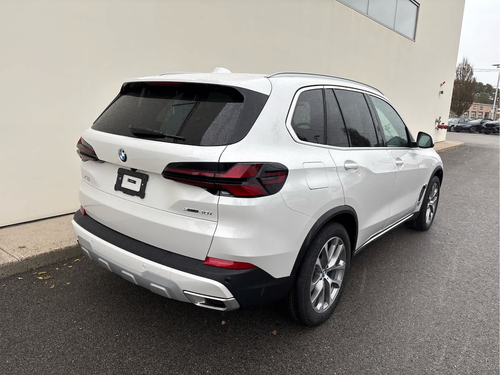 New 2026 BMW X5 xDrive40i SUV