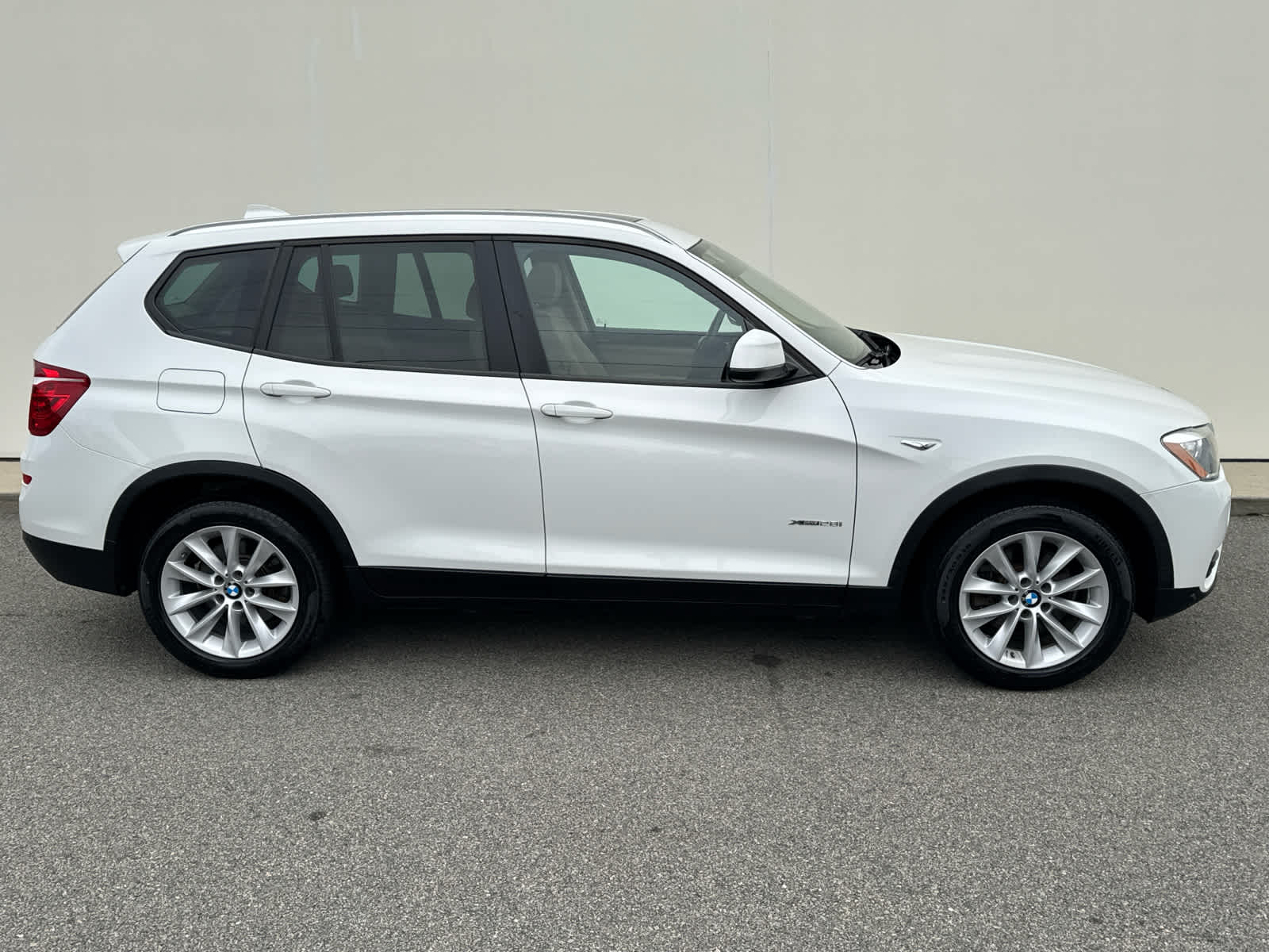 2017 Bmw X3 xDrive28i photo 2