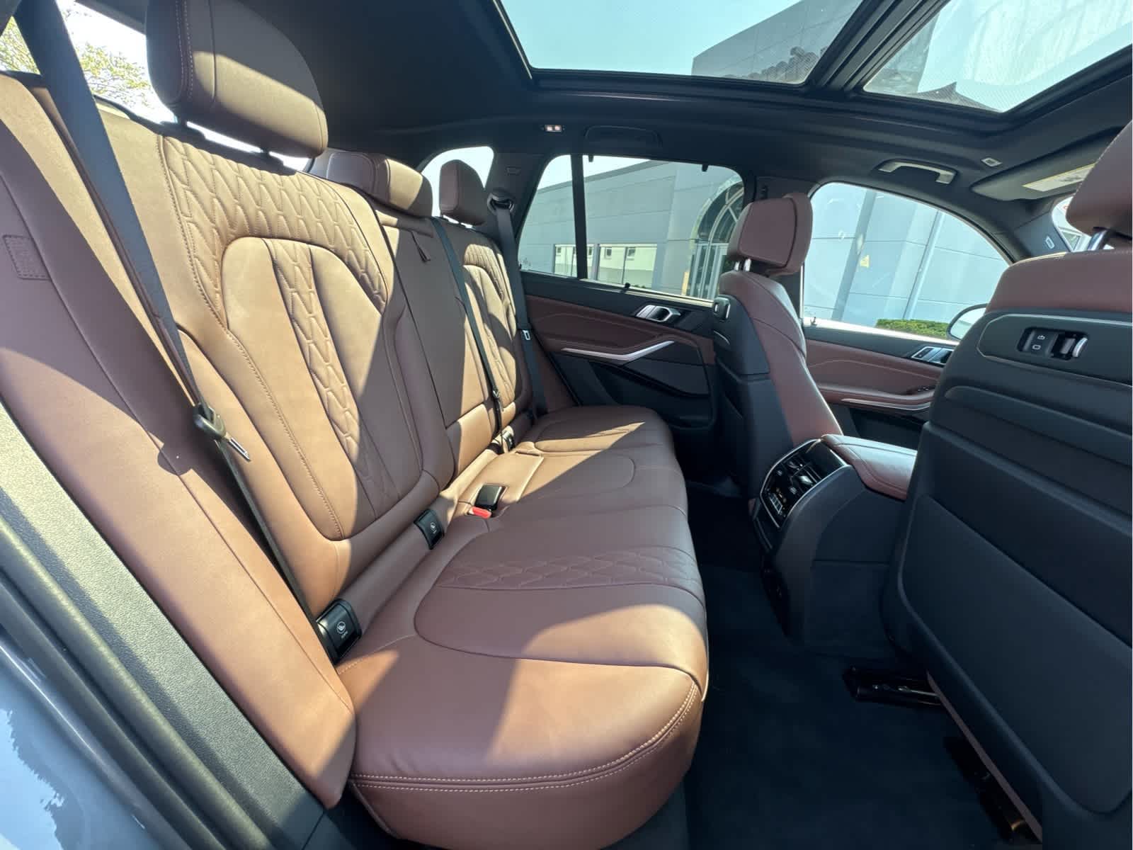 2024 BMW X5 M60i - Photo 22