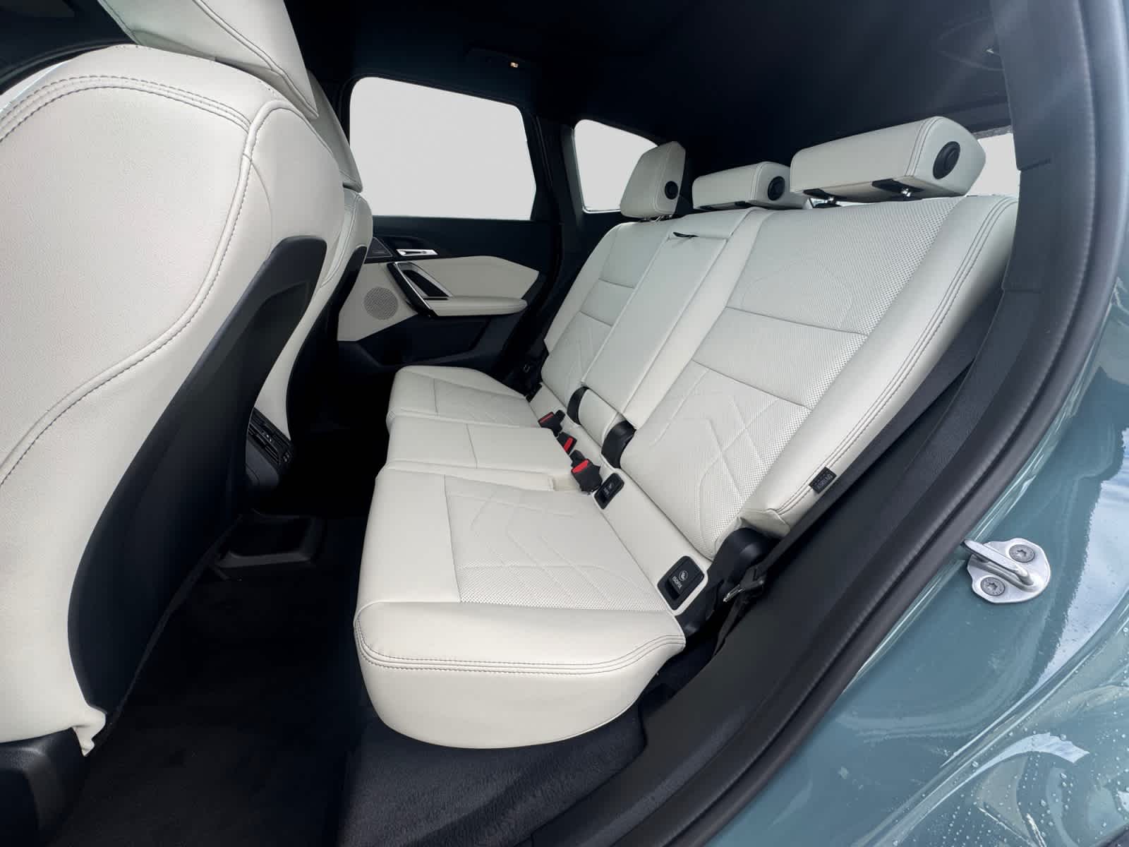2026 BMW X1 28i - Photo 18