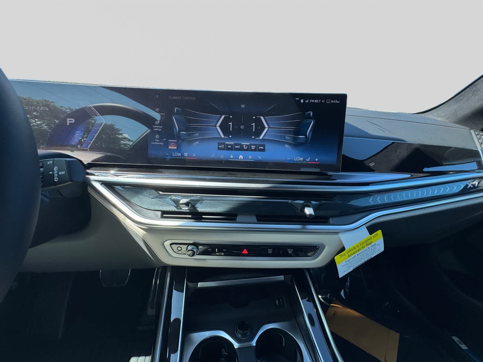 2026 BMW X7 ALPINA XB7 - Photo 13