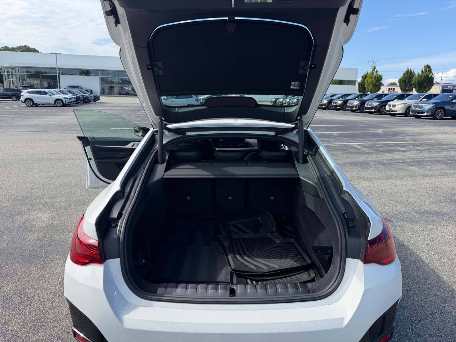 2026 BMW 4 Series 430i - Photo 17
