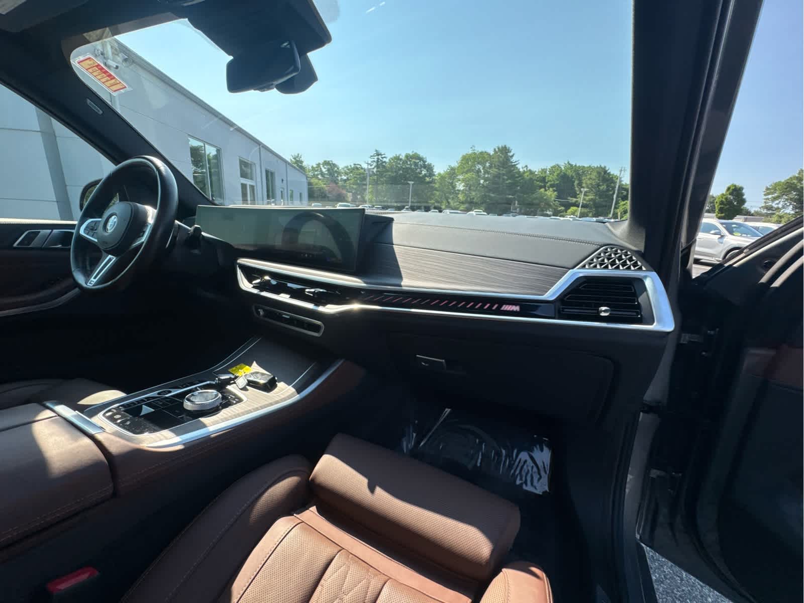 2024 BMW X5 M60i - Photo 25
