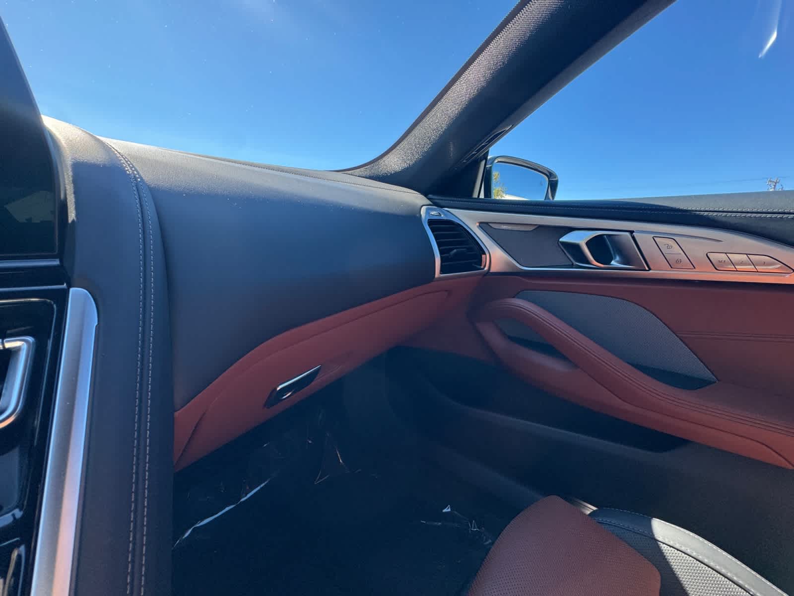 2026 BMW 8 Series 840i - Photo 25