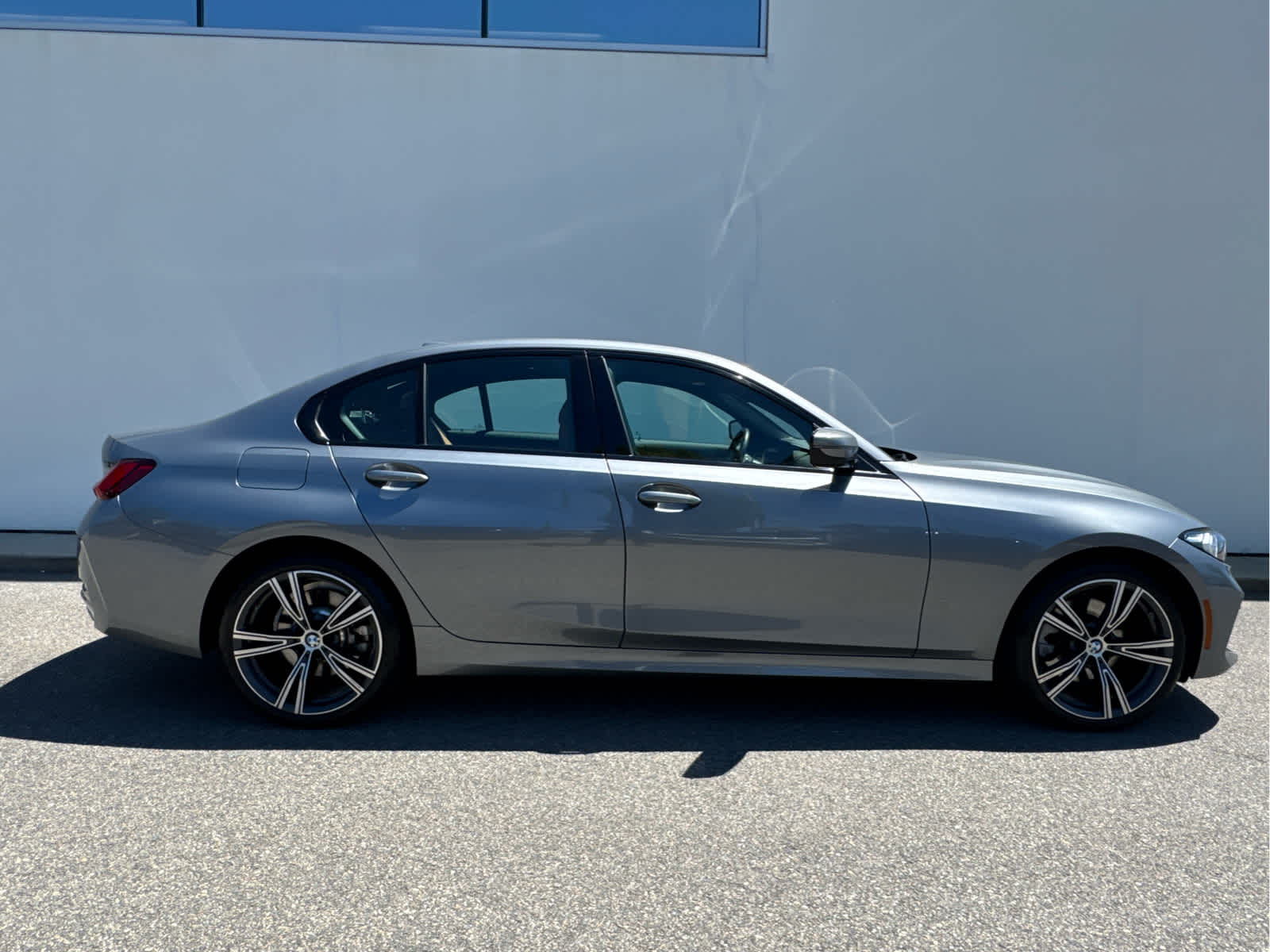 2023 BMW 3 Series 330i - Photo 6