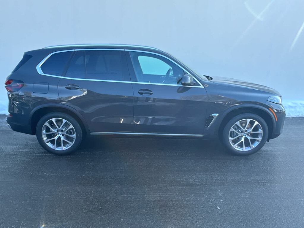 New 2026 BMW X5 xDrive40i SUV