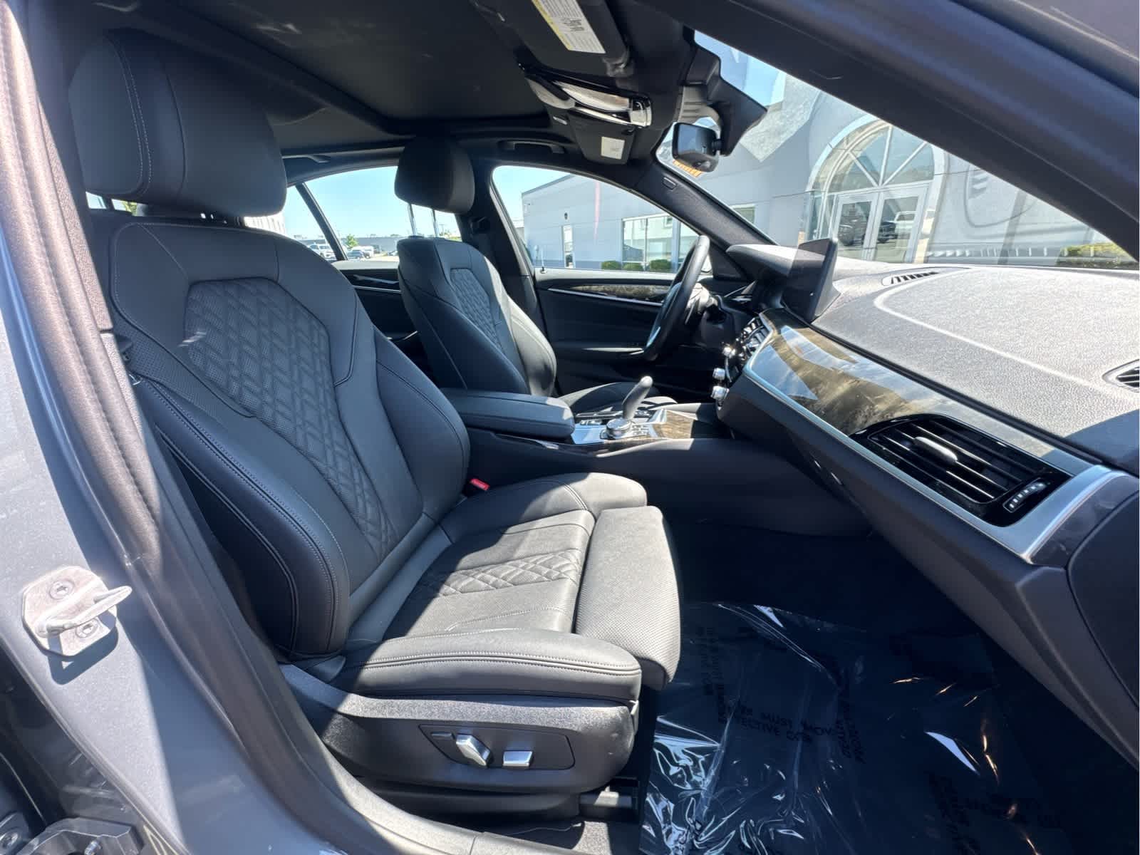 2023 BMW 5 Series 530i - Photo 20