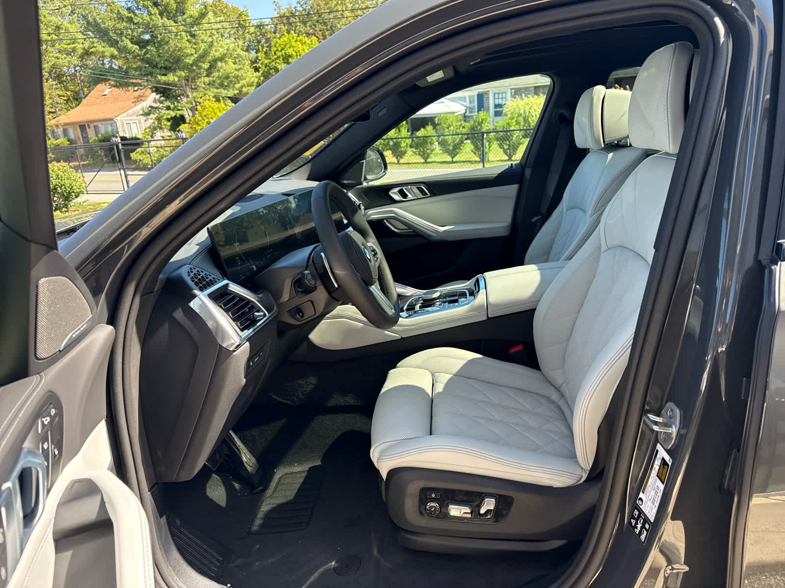 2026 BMW X6 40i - Photo 11