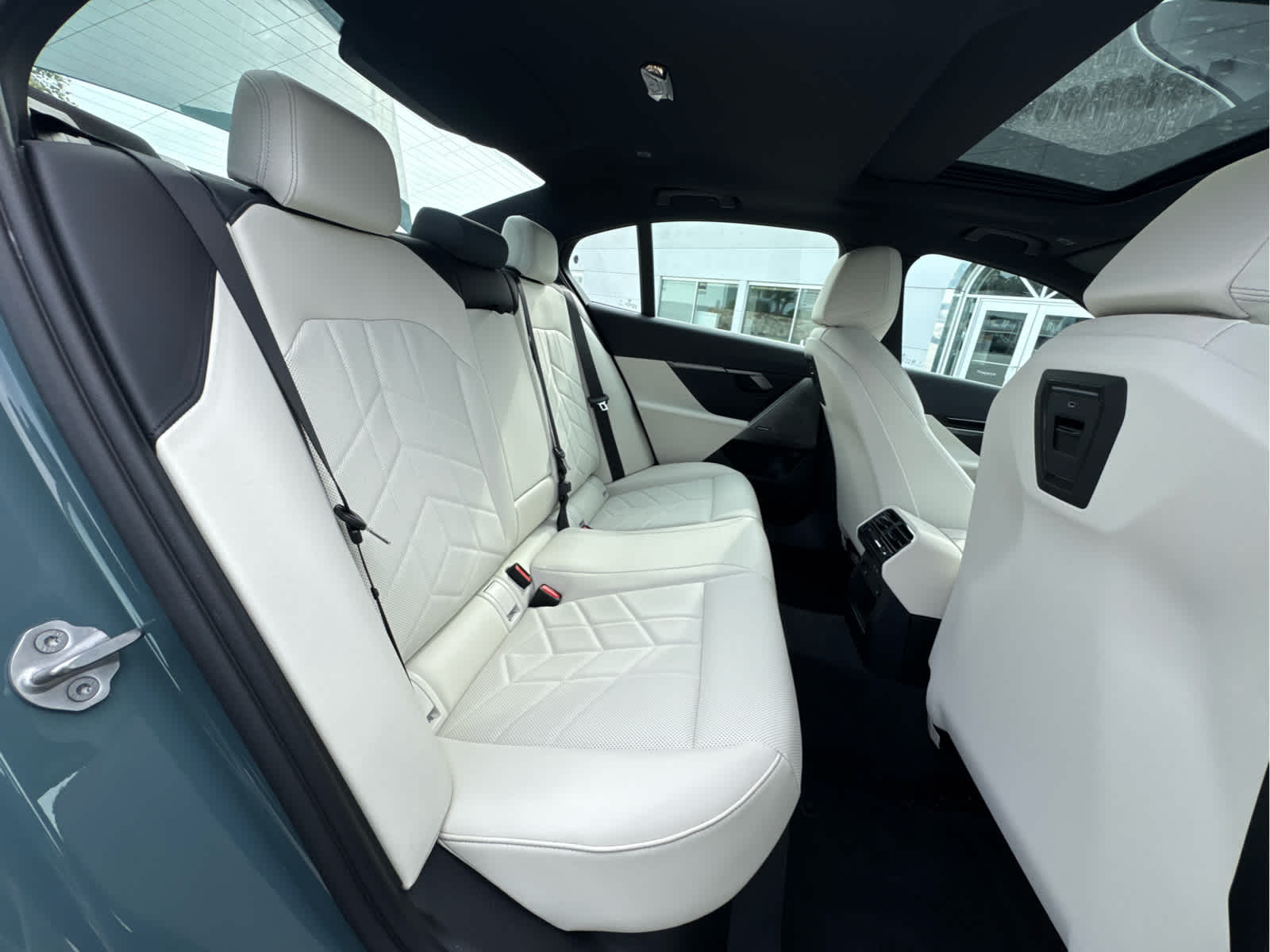 2026 BMW 5 Series 530i - Photo 23