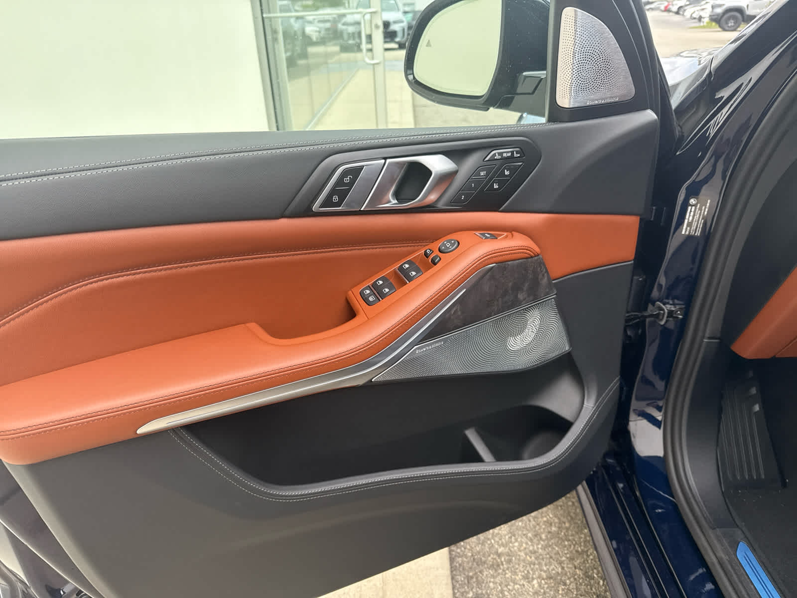 2026 BMW X7 ALPINA XB7 - Photo 22