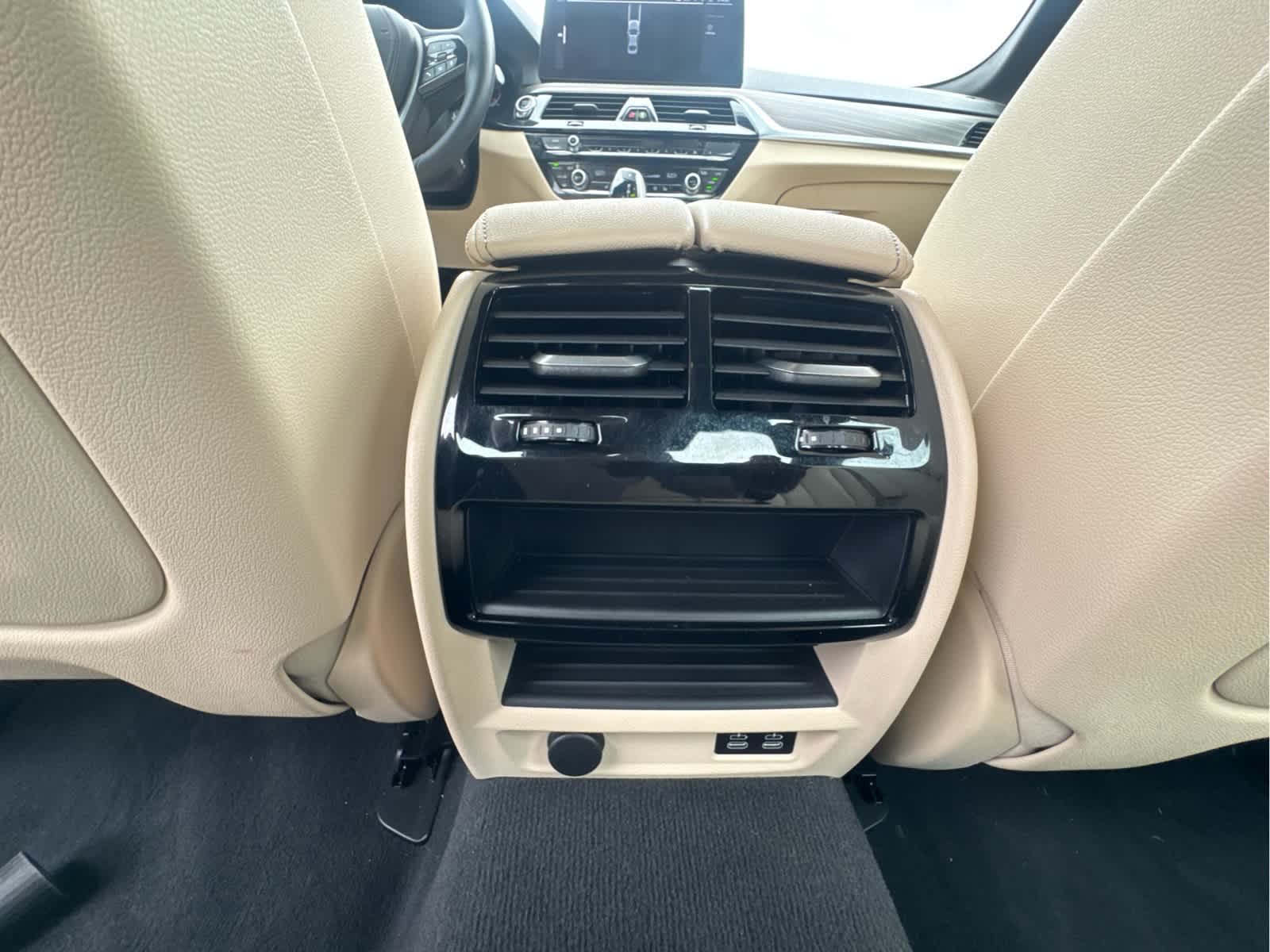 2023 BMW 5 Series 530i - Photo 18
