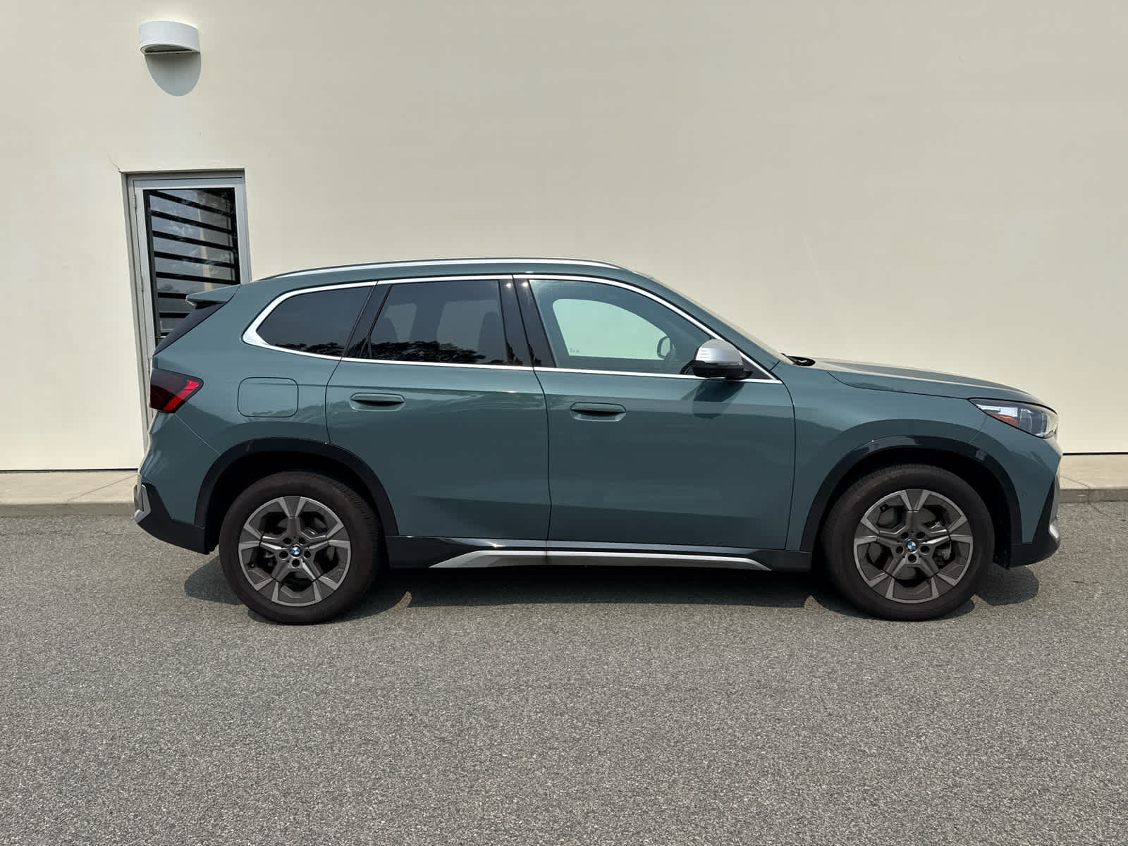 2024 Bmw X1 XDrive28i photo 3
