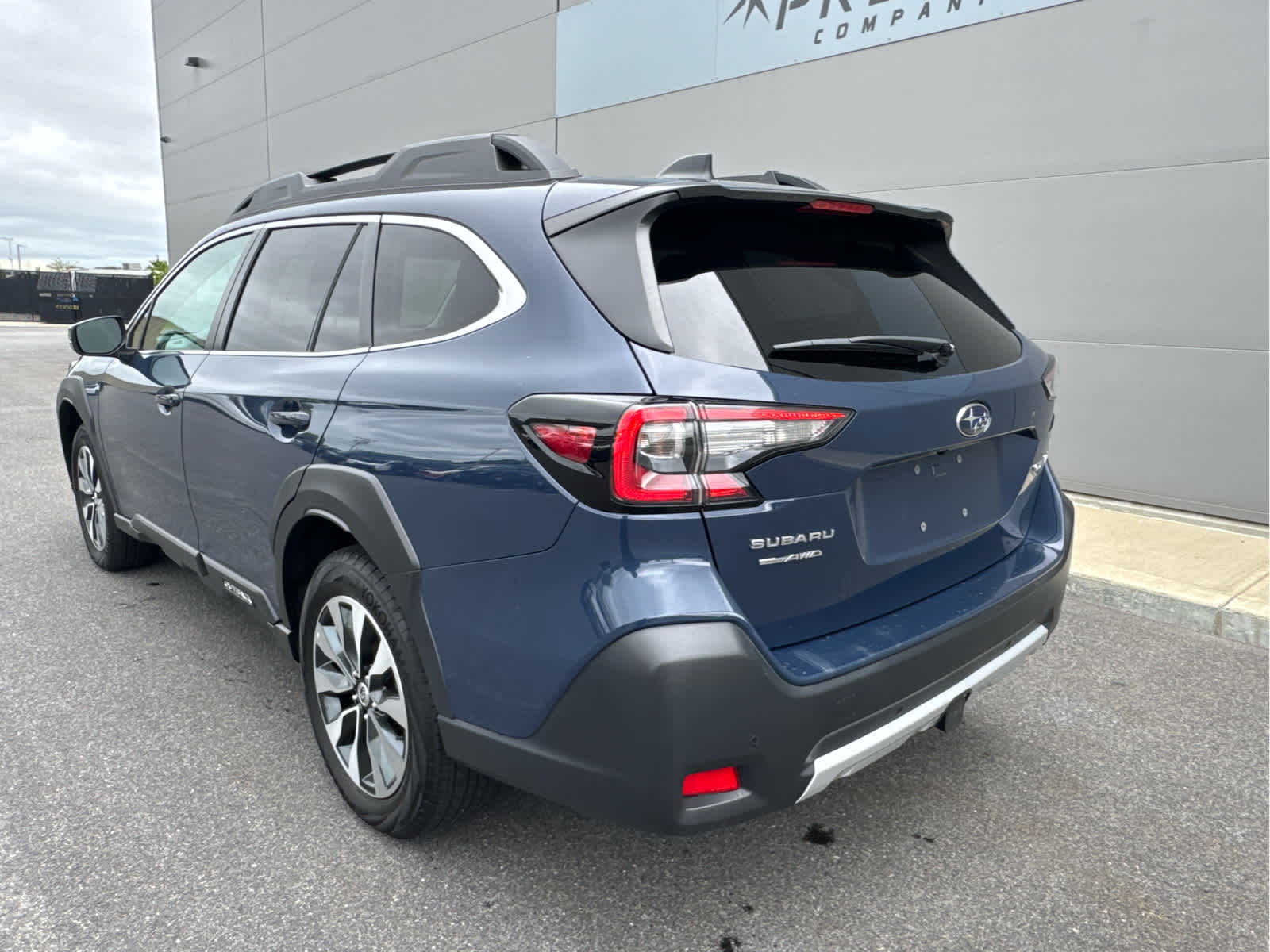 2024 Subaru Outback Limited - Photo 6