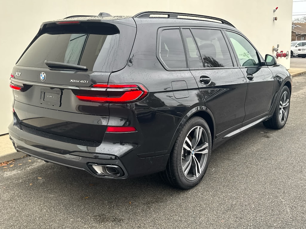 New 2026 BMW X7 xDrive40i SUV
