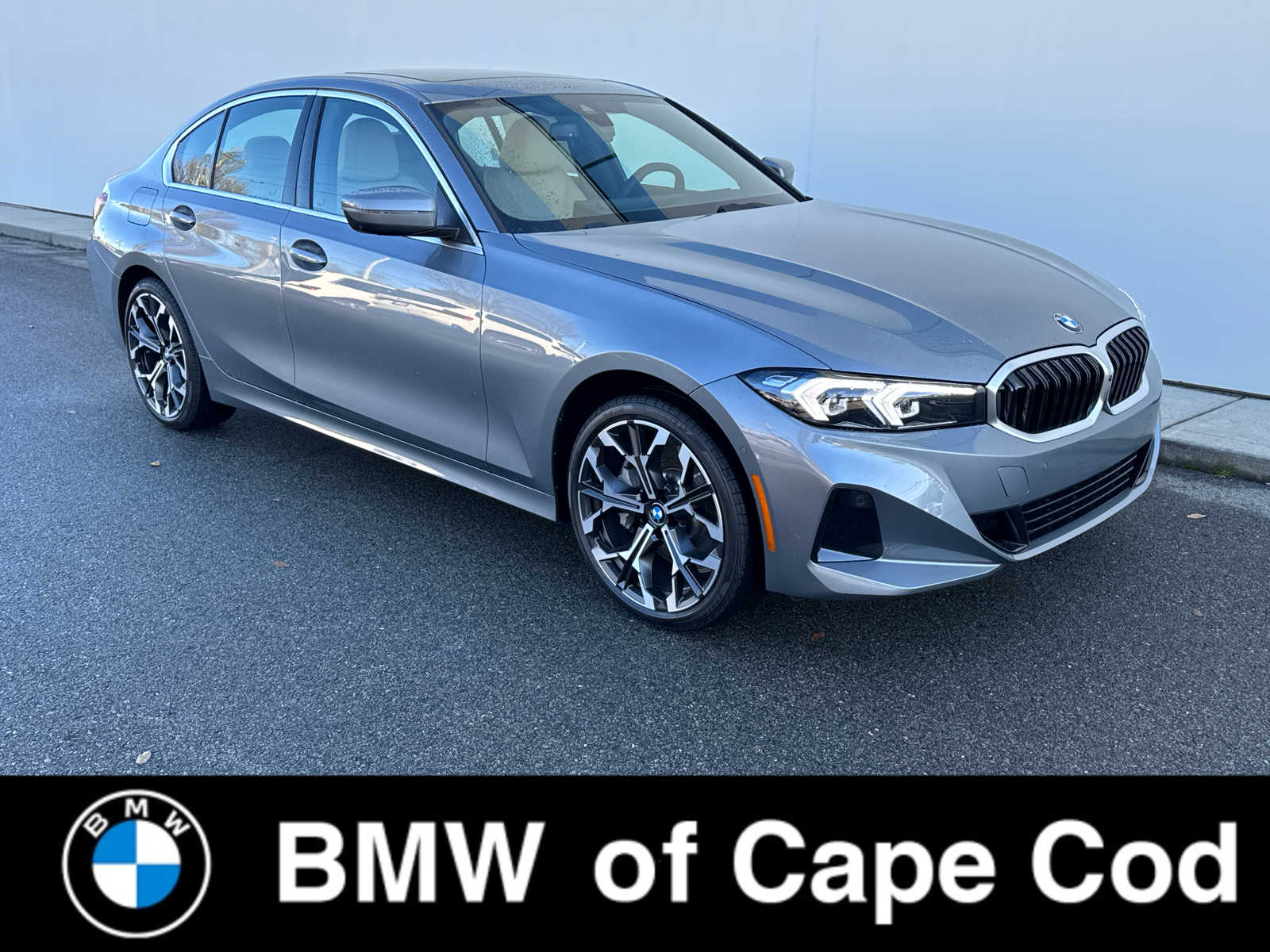 2026 BMW 3 Series 330i's photo