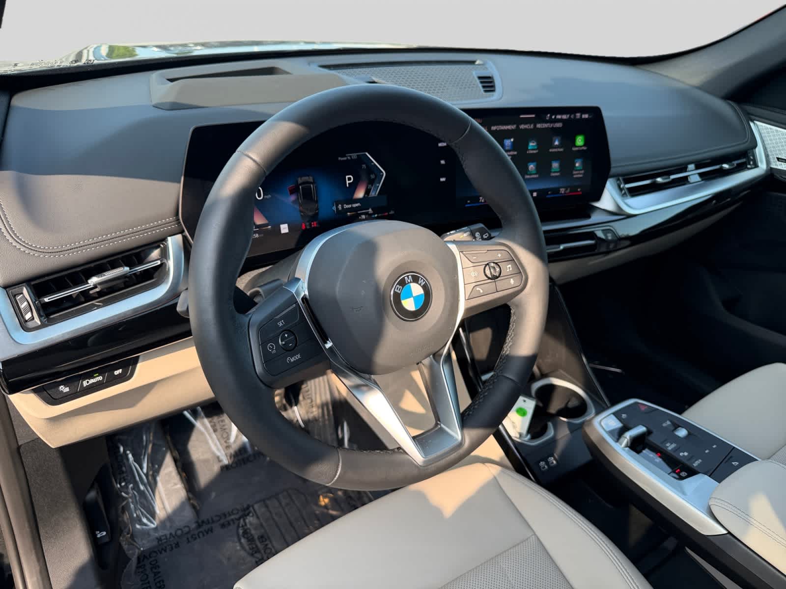 2025 BMW X1 28i - Photo 11