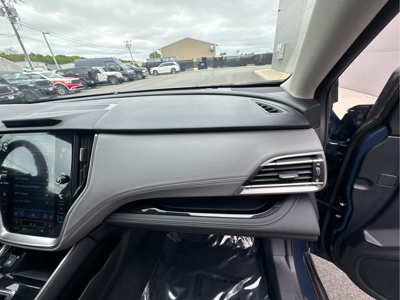 2024 Subaru Outback Limited - Photo 27