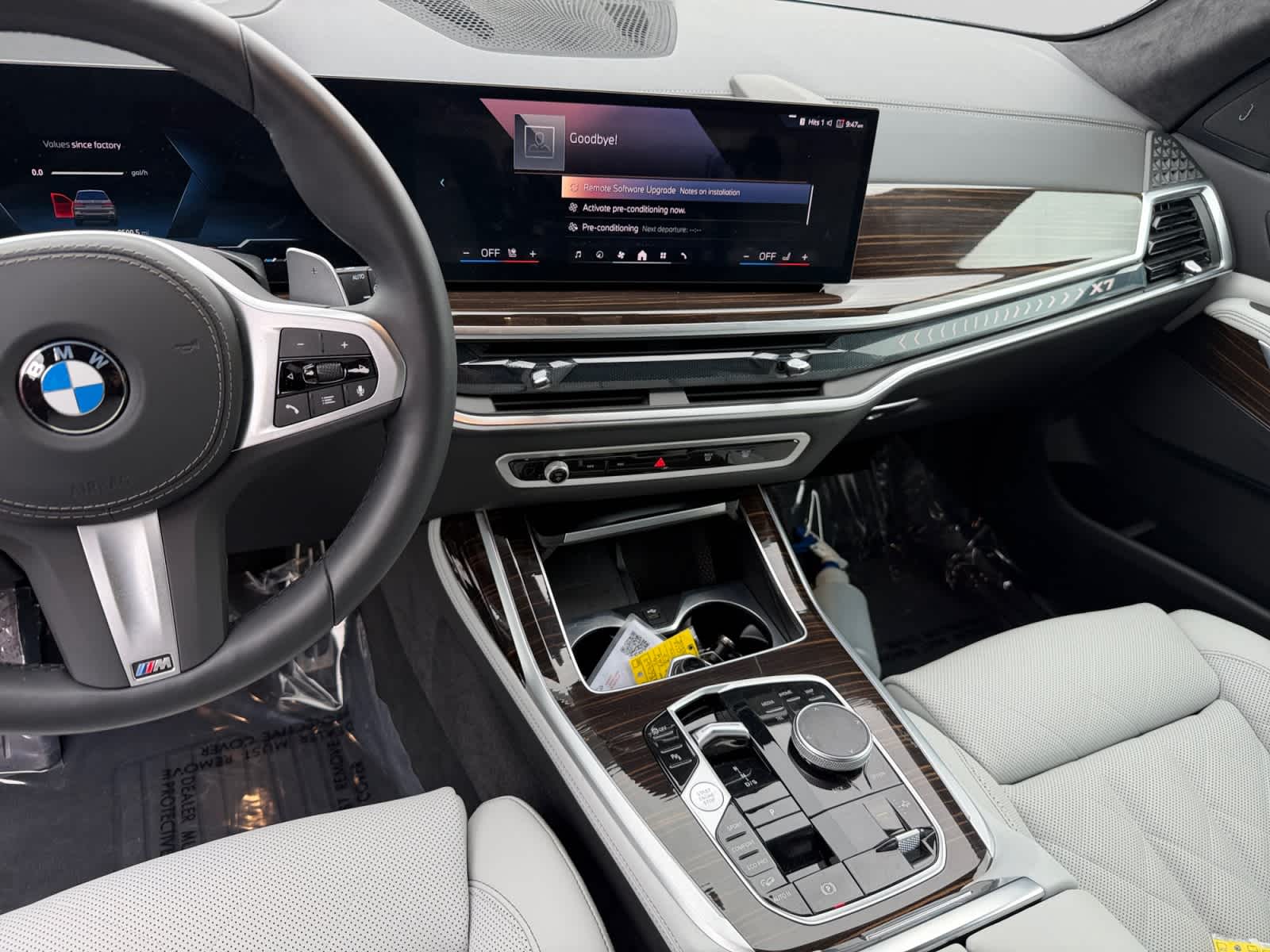 2026 BMW X7 40i - Photo 14